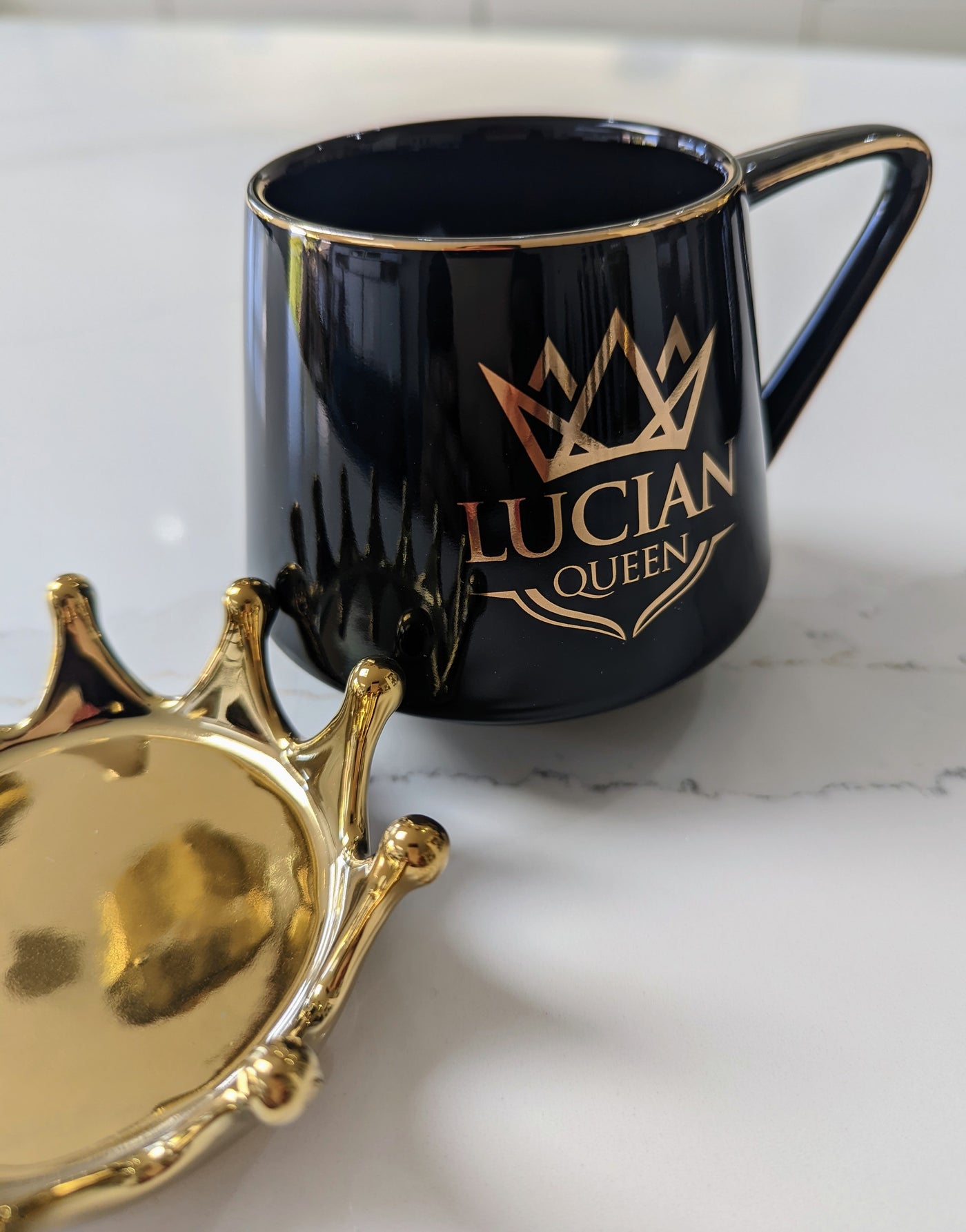Gold Lucian Queen Mug