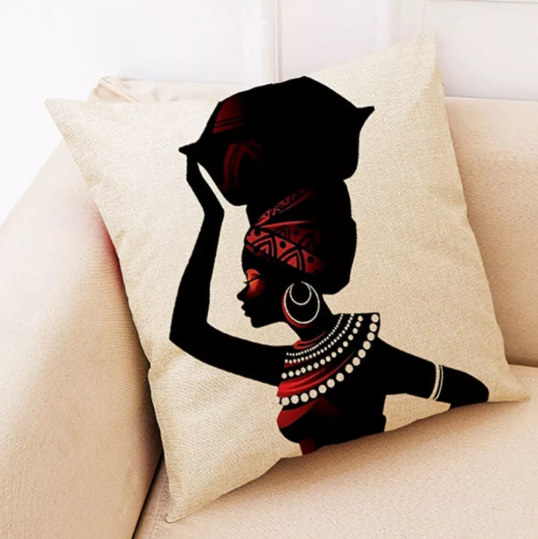 Decorative cushion - Black Beauty 2